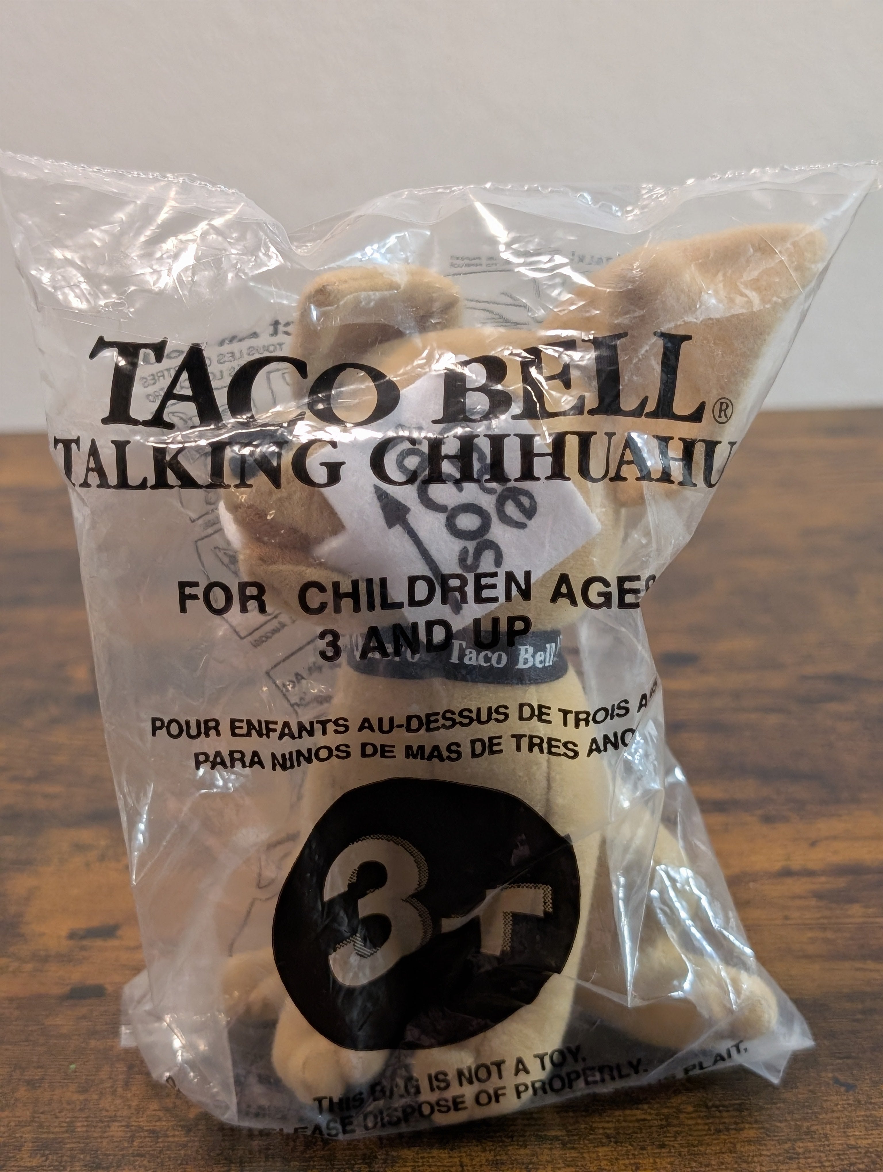 Sealed Yo Quiero Chihuahua Plush
